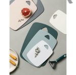 Thớt nhựa, loại mỏng, dùng trong nhà bếp. KT: 33x34cm +_10% - Ảnh 2