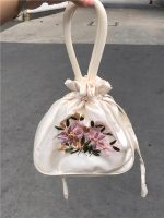 Túi tiểu thư cầm tay thêu hoa - Ảnh 2