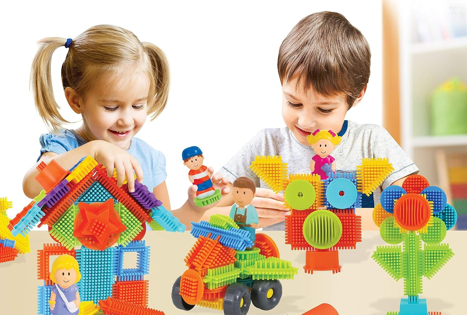 đồ chơi thông minh cho bé 4-6 tuổi