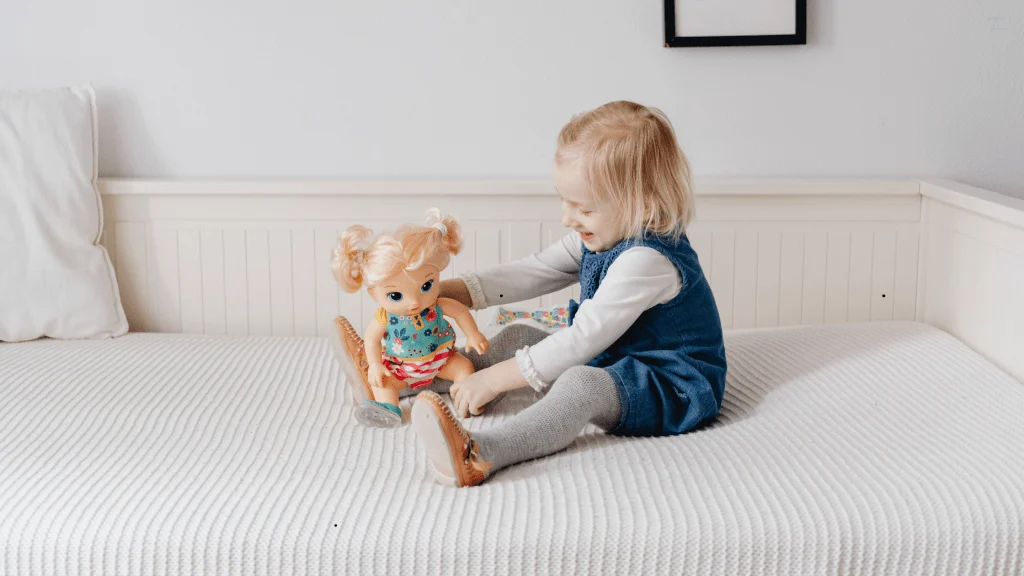 mua đồ chơi cho bé gái dưới 3 tuổi