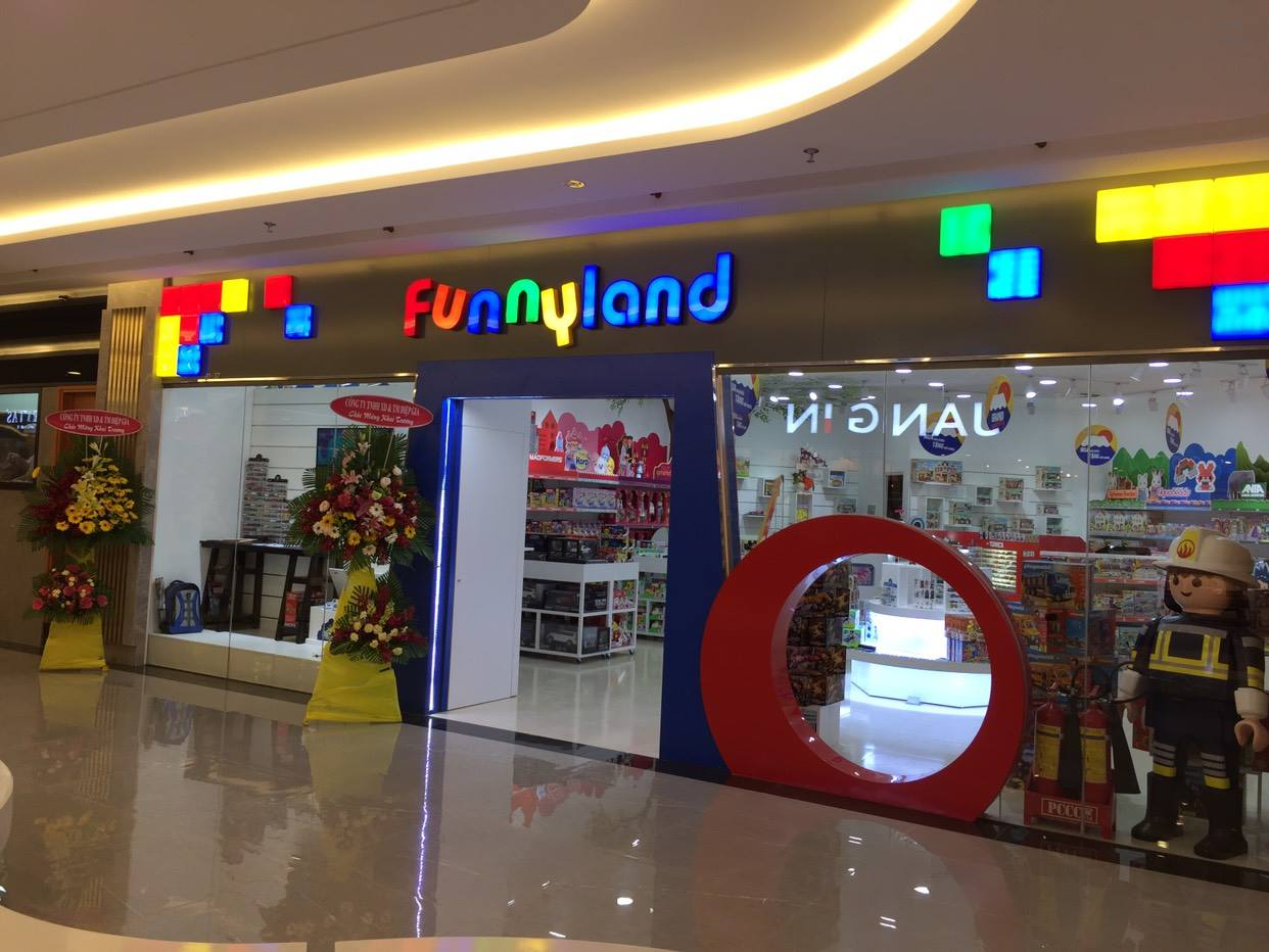 mua đồ chơi cho bé ở sài gòn